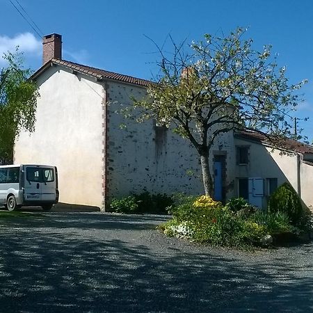 Bed and Breakfast Vendrennes Chez Florymarysol Esterno foto